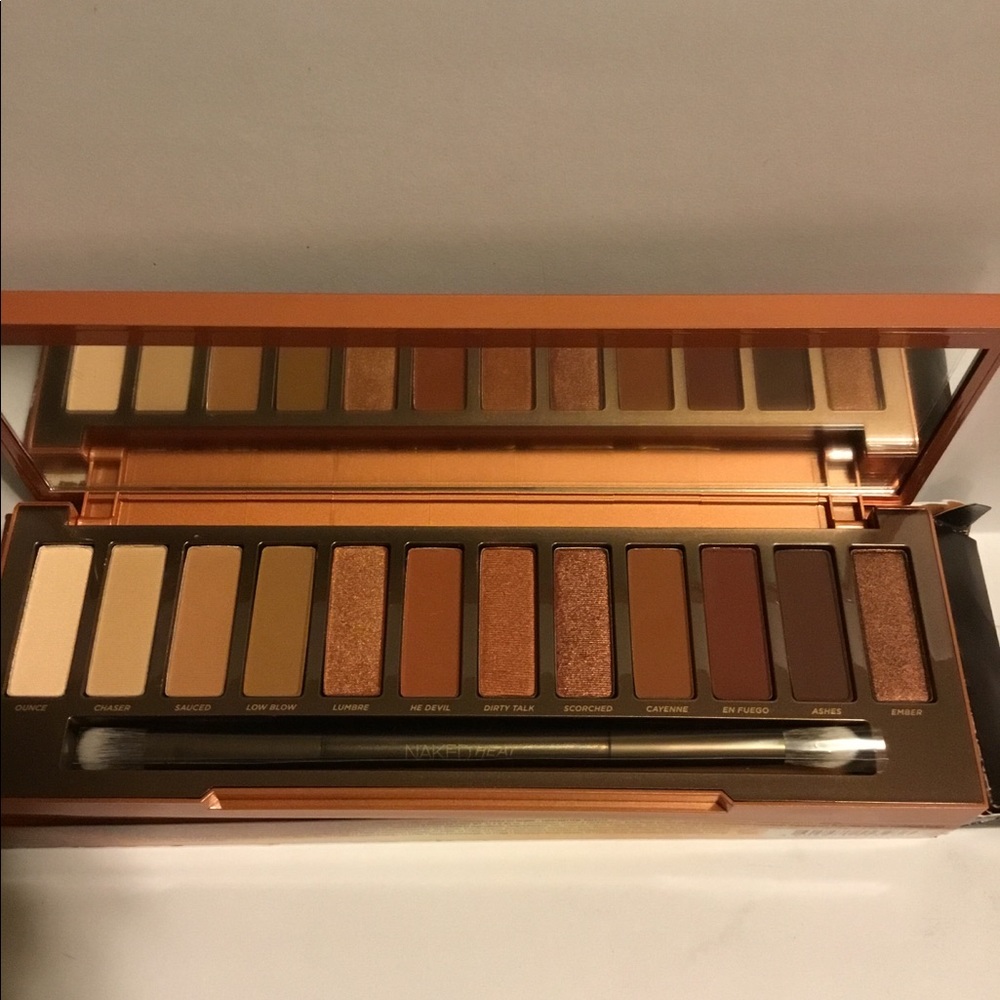 Eyeshadow palette